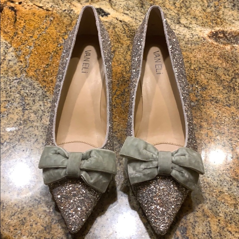 NEW VANELi Dress Heel!